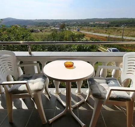 Apartament Skolj 3